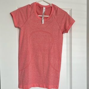 NWOT Lululemon top
